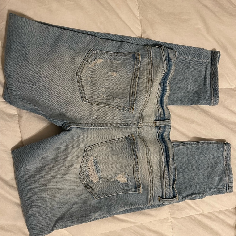 Id 23 jeans size 8. Mid rise. Like new.